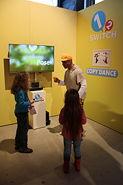 Copy Dance bei "1,2 Switch!" auf der NINTENDO Switch (&copy;Foto: Martin Schmitz)